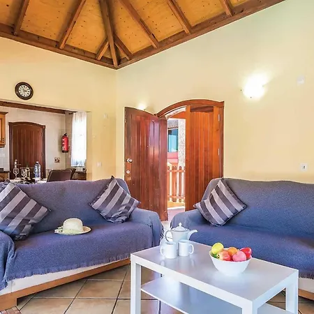 Sleeps 4 Air Con Wifi Corralejo